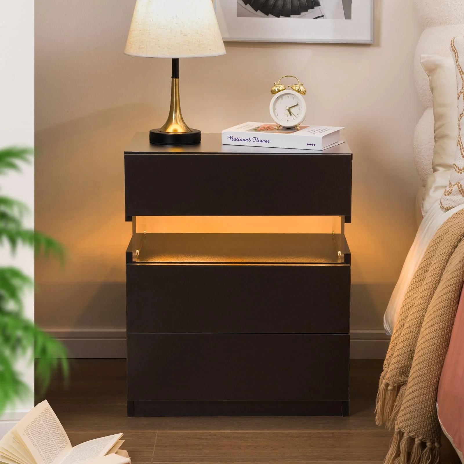 Cubehom Nachttische Schwarz Nachtschrank mit LED Licht Moderne Nachtkommode Nachtschrank mit 3 Schubladen für Schlafzimmer, Wohnzimmer,Schwarz