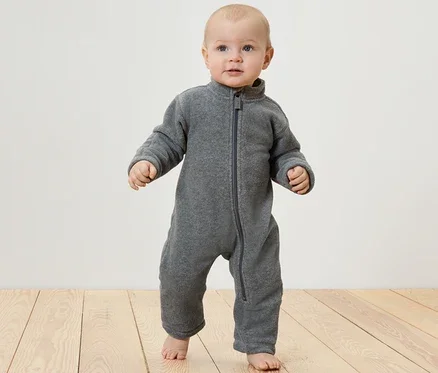 Baby-Fleece-Einteiler