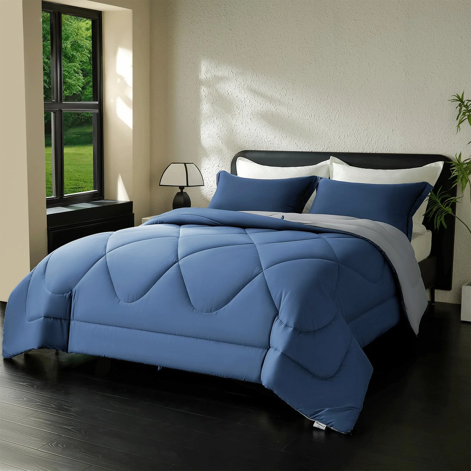 beeweed Bettdecke Ohne Bezug 155x220 cm Ganzjahresdecke, Marineblau/Hellgrau